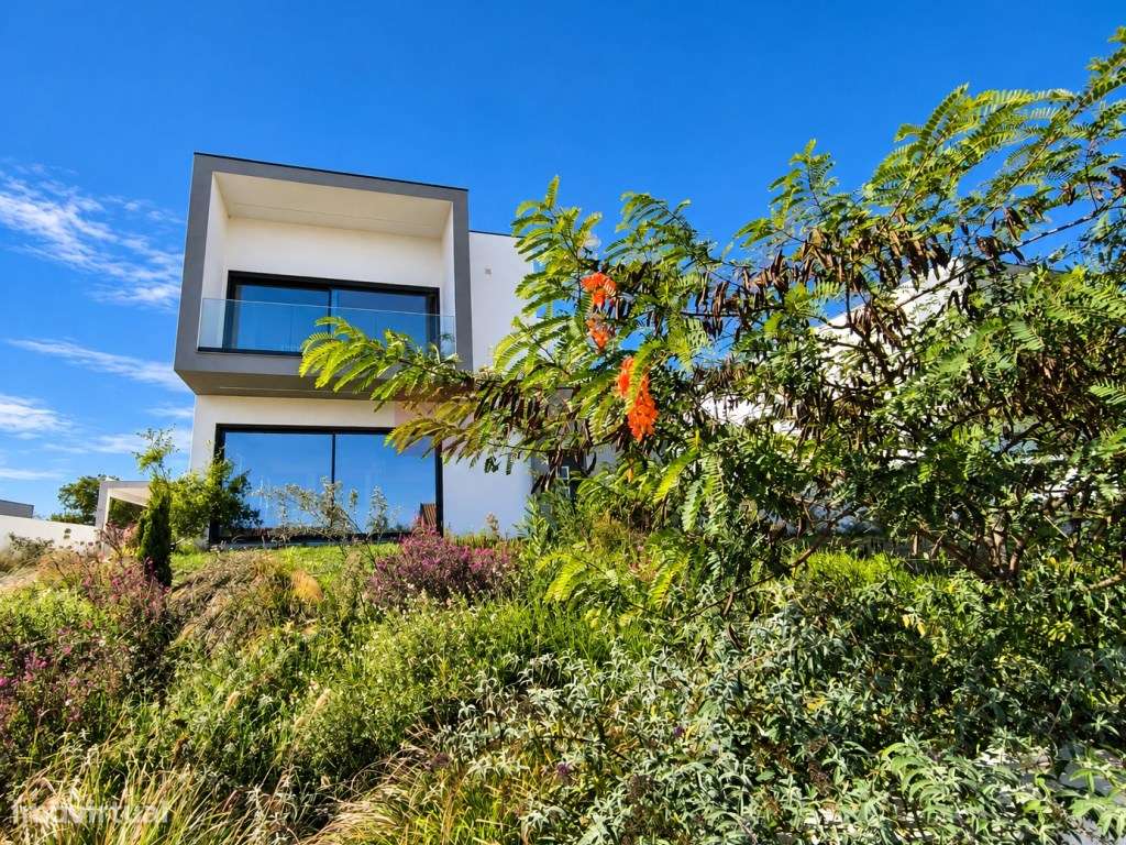 Mafra - Moradia T4 com jardim - Elegância, tranquilidade a poucos m...-49