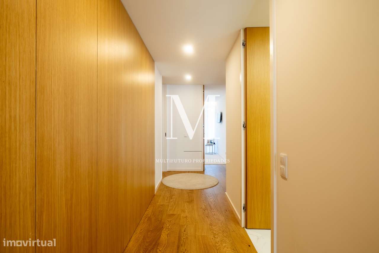 Apartamento T3 | Terraço | Varandas | Garagem | Praia-12