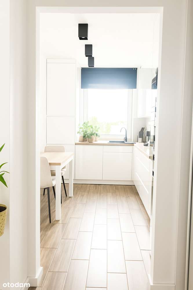 2 pokoje • Bezpośrednio • Parking • Wykończone • ŁOMIANKI CHOPINA - Pełny obrazek: 2/9