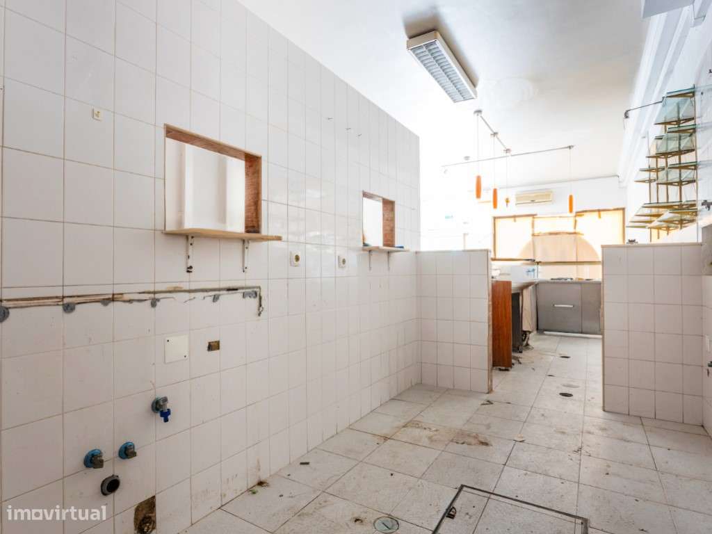 Loja com Projeto para Habitação T1 - Matos Cheirinhos, São Domingos...-19