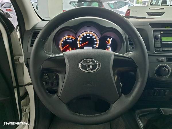 Toyota Hilux 2.5 D-4D 4WD CD - 29