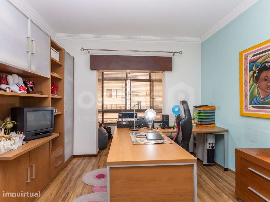 Apartamento T4 ,Bairro do Liceu , Setúbal-17