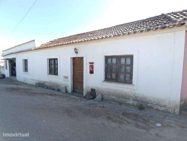 Moradia T2 para remodelar, Quentes, Alenquer - Grande imagem: 2/16