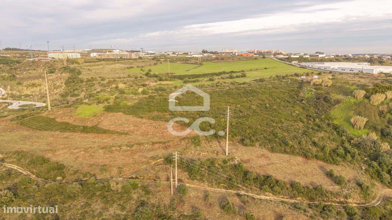 Terreno Misto com Vista Mar e Serra-10