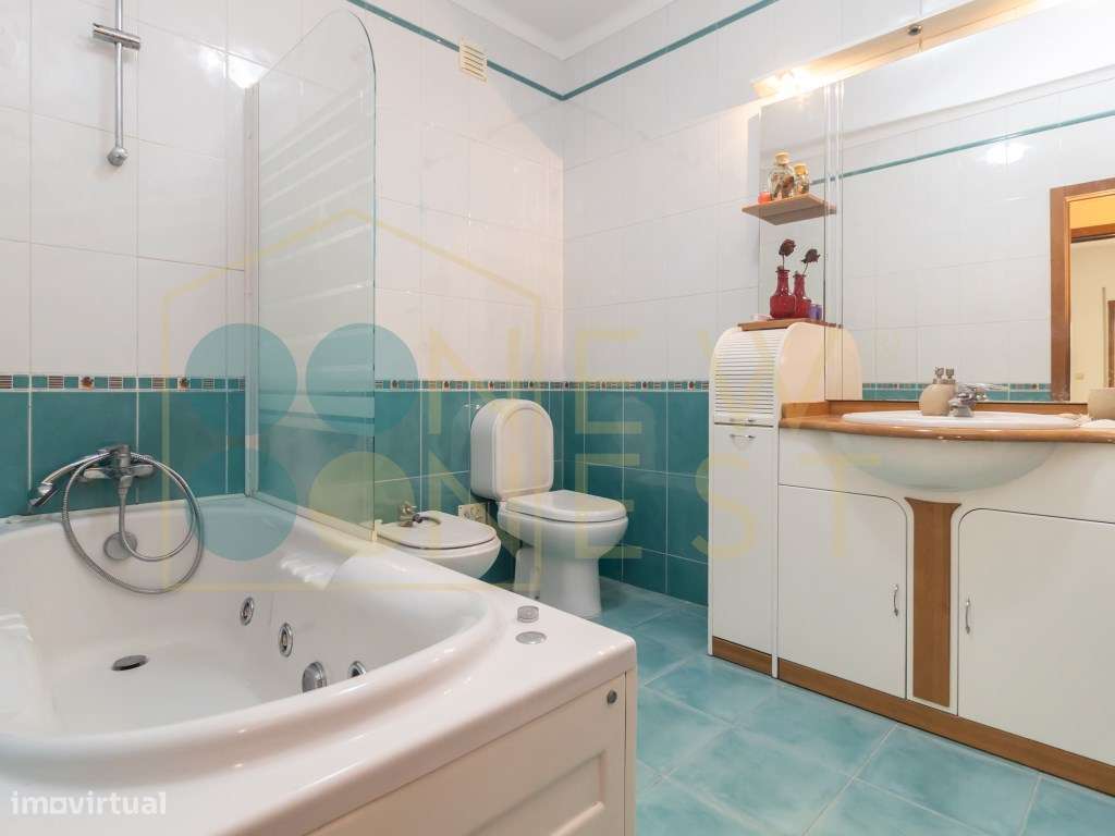 Apartamento T4 com 150m2 junto à Estrada das Machadas | Setúbal-36