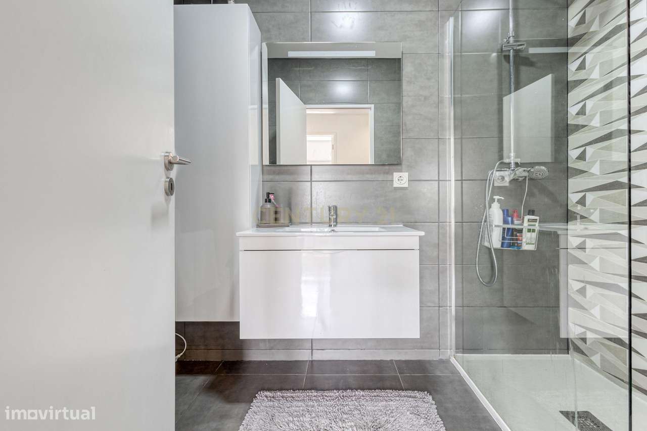 Espetacular T3 de 3 frentes a cinco minutos da praia da Granja-15