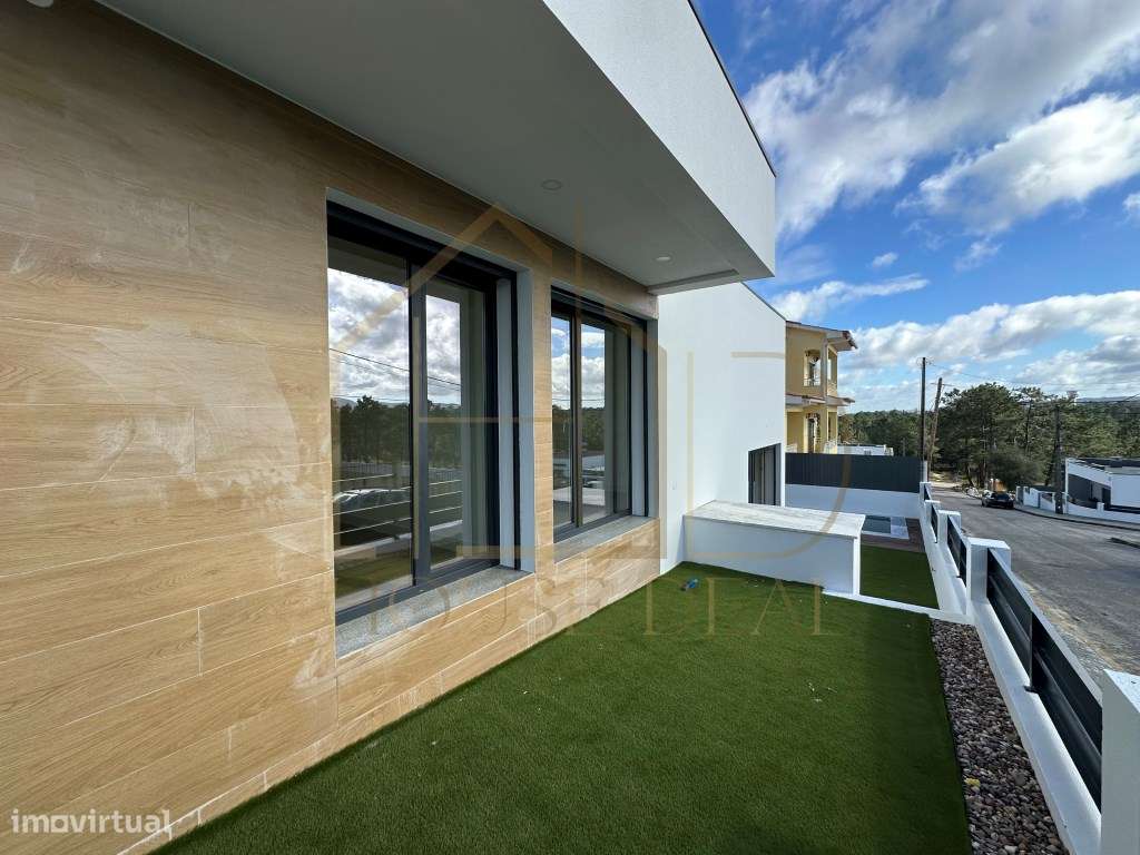 Moradia T2 com Parqueamento. Pinhal do General. Fernão Ferro - Grande imagem: 5/30