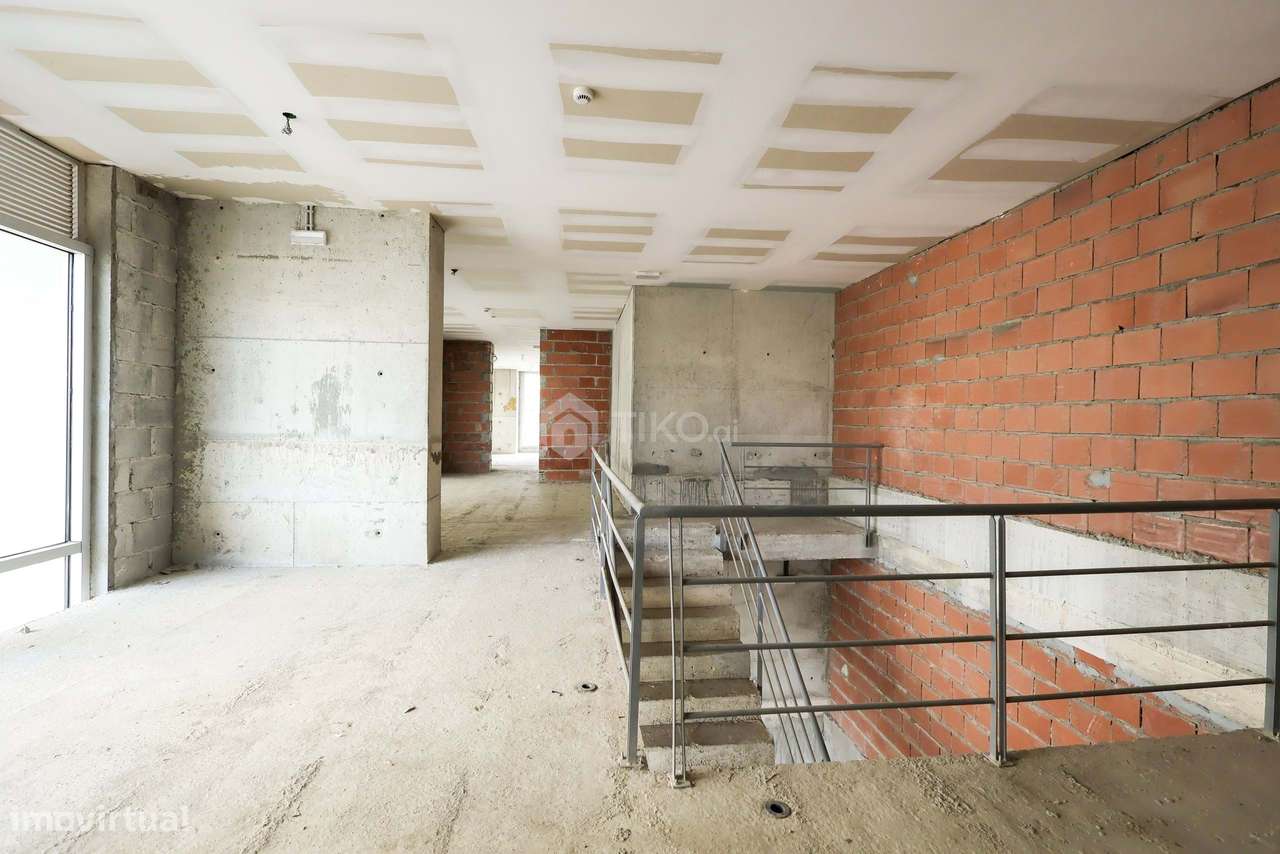 LOJA CONTRUÇÃO NOVA COM SAÍDA DE FUMOS | 261 M² | ADAPTE AO SEU NEGÓCI-26