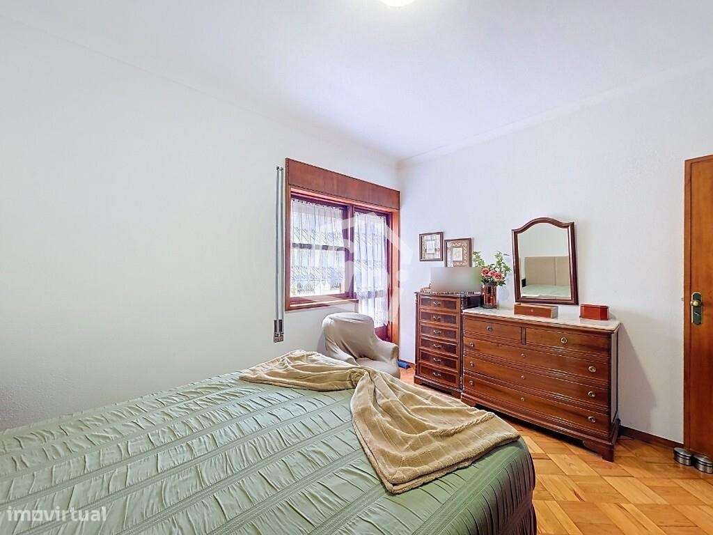 T4 com Garagem Box | 3 Frentes | 4 Varandas | Matosinhos Sul-18