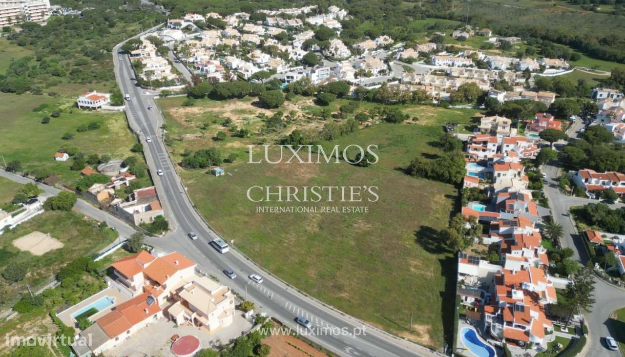 Amplo terreno à venda em Albufeira, Algarve - Grande imagem: 3/7