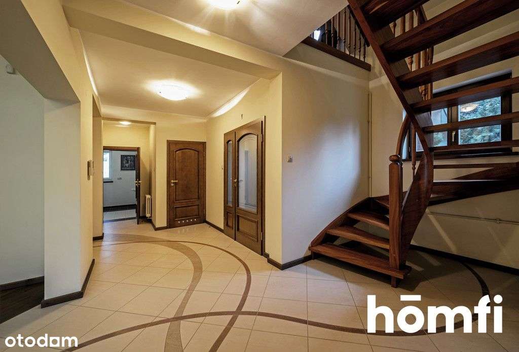 Dom jednorodzinny z garażem na dużej działce-10