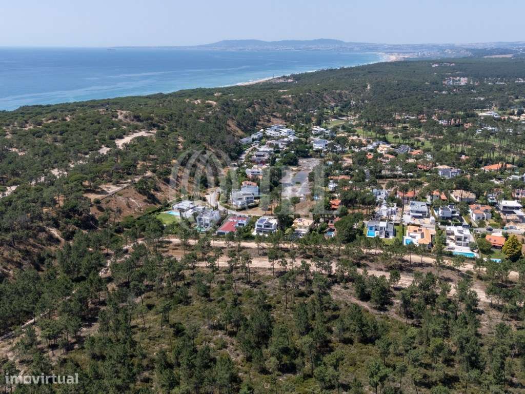 Moradia T5 com piscina, na Herdade da Aroeira, Almada-47