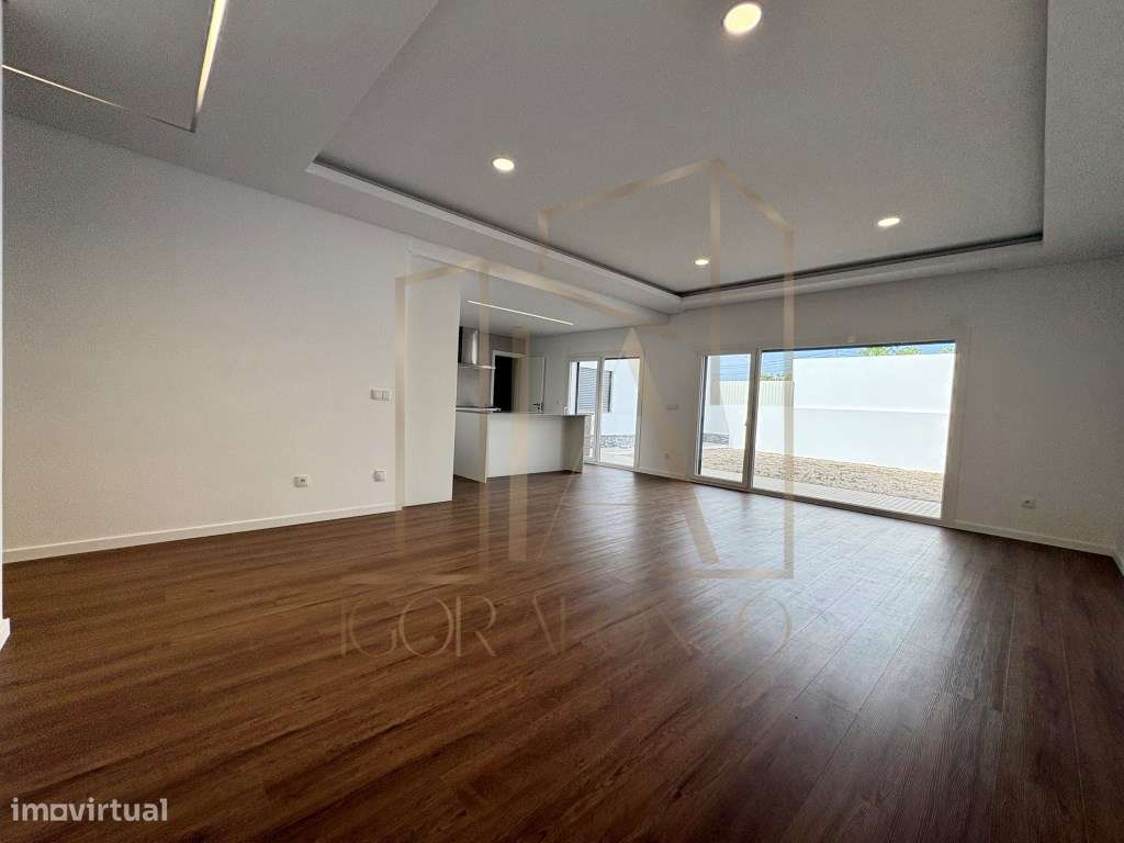 Moradia Térrea T4, com 4 Suites - Pronta a Escriturar-13