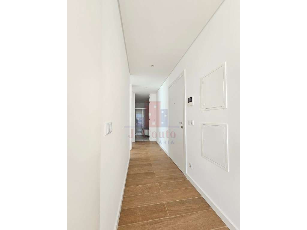 Apartamento T2 Novo com Vista para a Baía de São Martinho do Porto-12