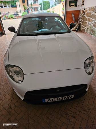 Jaguar XK 4.2 V8 Coupé - 4