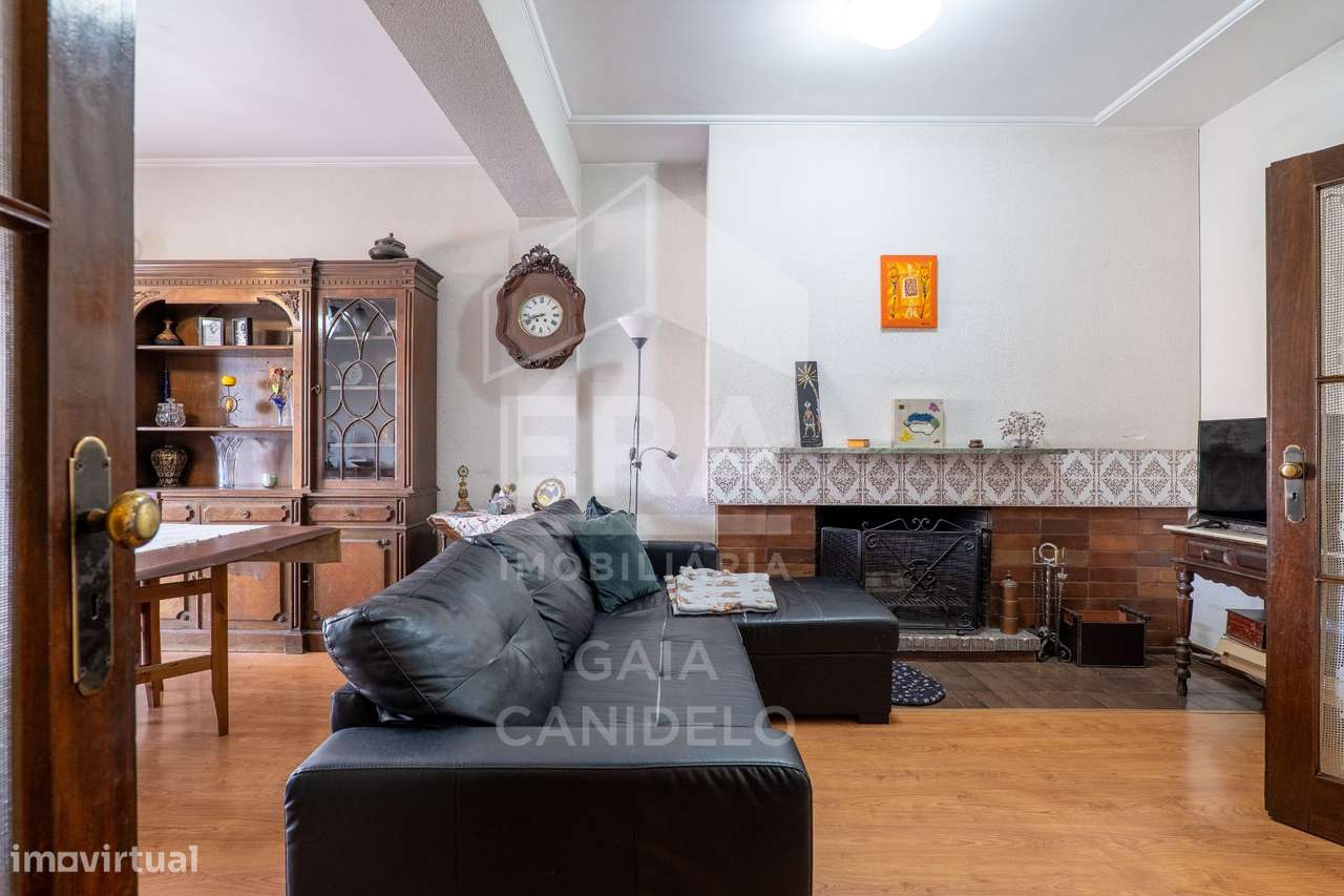 T4 na Rua 5 de Outubro-2