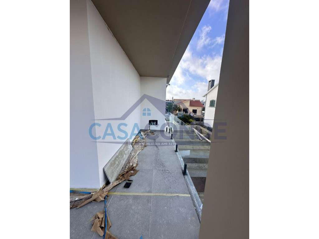 Moradia V4 c/Piscina ,excelentes areas-23