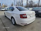 Skoda Octavia 2.0 TDI DSG Style - 7