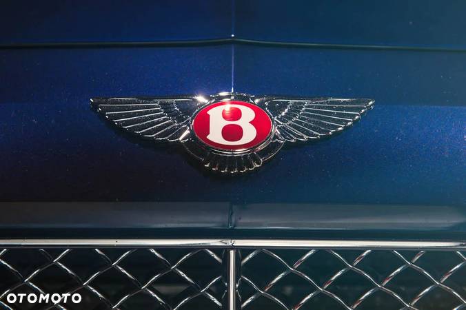 Bentley Continental Flying Spur V8 - 12