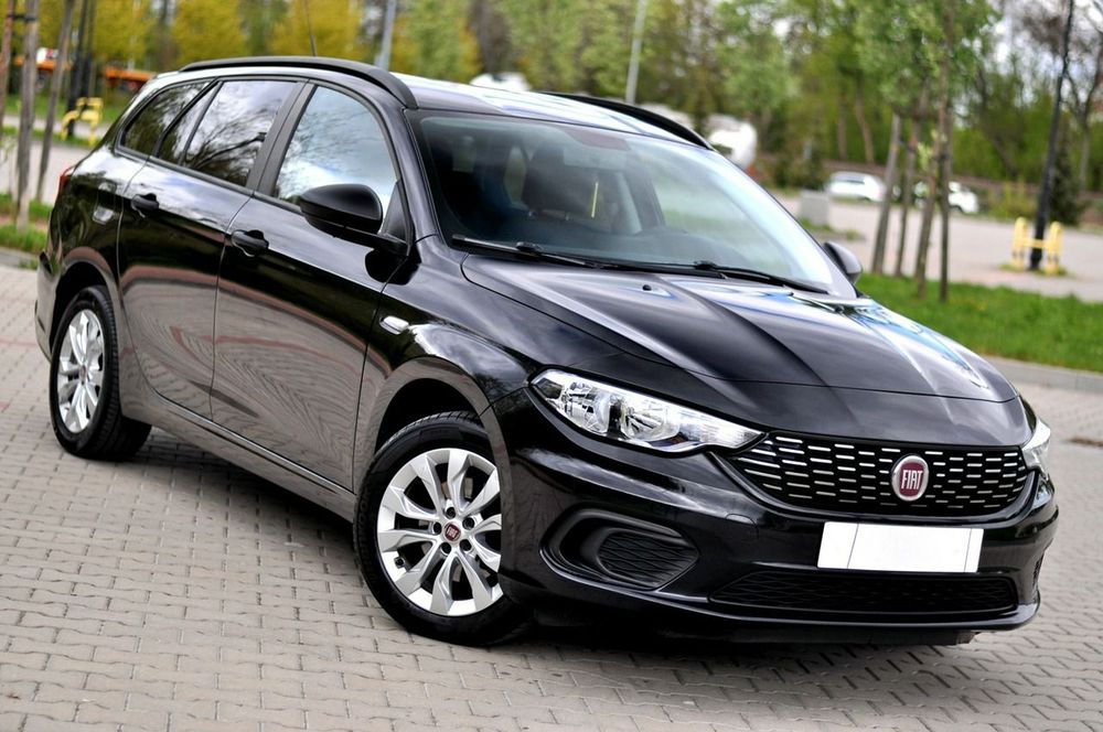 Fiat Tipo II (2016-) 1.4 16v Lounge EU6d 2017