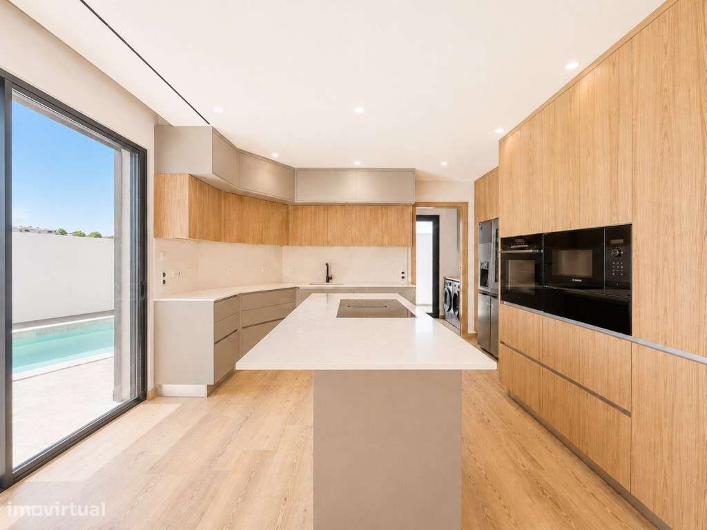 Moradia T5 c/ Piscina | Cascais-10