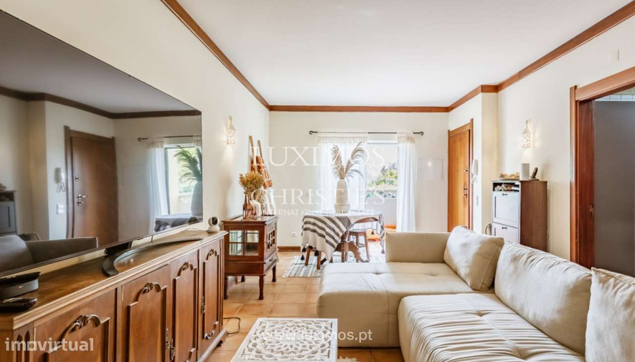 Moradia V2 com terraço e vista mar para venda em Lagoa, Algarve - Grande imagem: 4/32