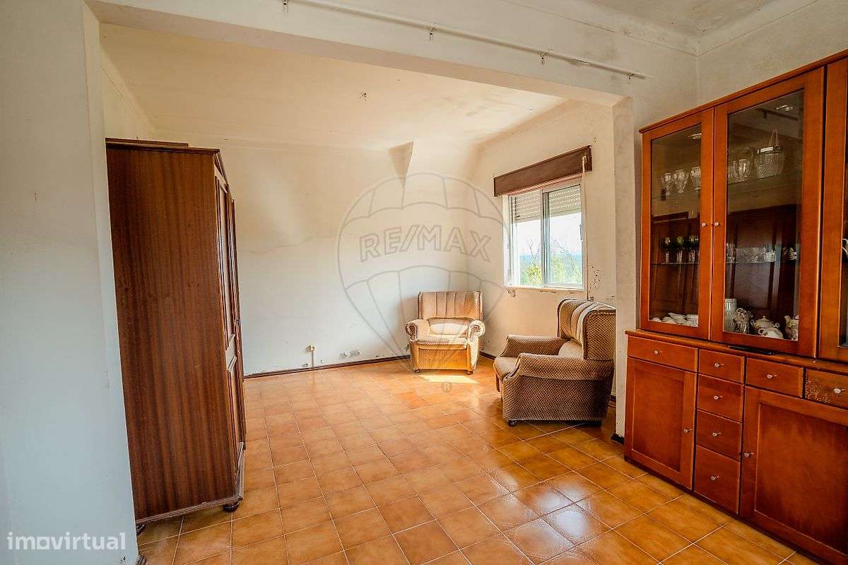 Moradia T2 para venda-4