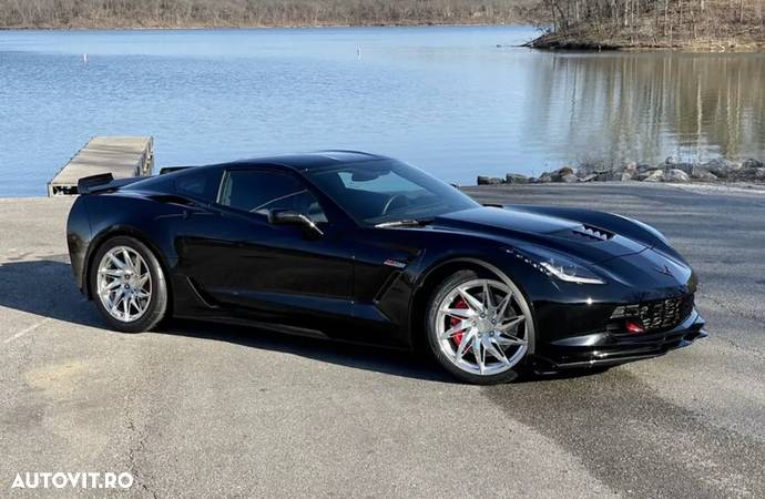 Chevrolet Corvette - 20