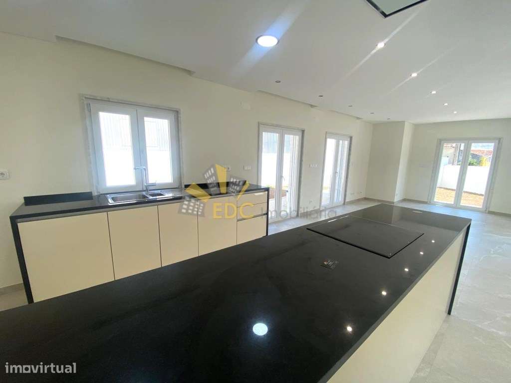 OFERTA ESCRITURA NOTARIAL| Moradia T3+1 | Construção Nova | Localiz... - Grande imagem: 4/60