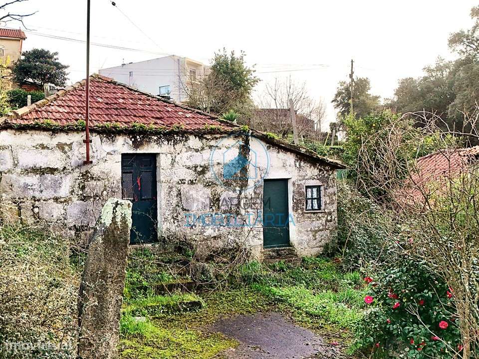Moradia térrea em Pedra p/Restauro – V.N.Famalicão-18