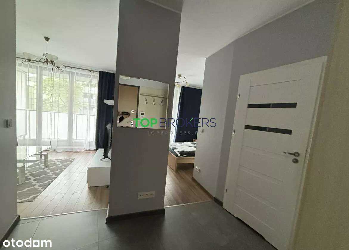 Widne dwa pokoje z oddzielną kuchnią-6