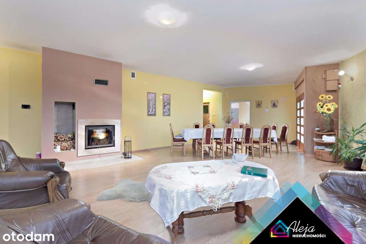 Uniwersalny Dom 350m.kw. czeka na Ciebie!-8