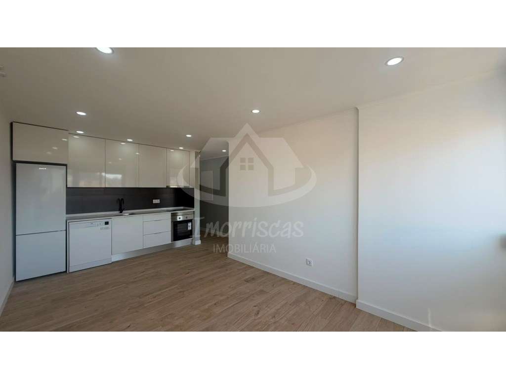 T2+1 Totalmente Remodelado em Odivelas | Pronto a Habitar | Localiz...-3