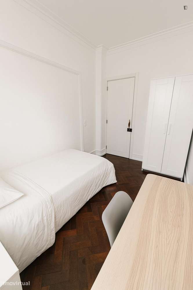 Quarto - localizado em Roma-Areeiro Lisbon - Grande imagem: 5/10