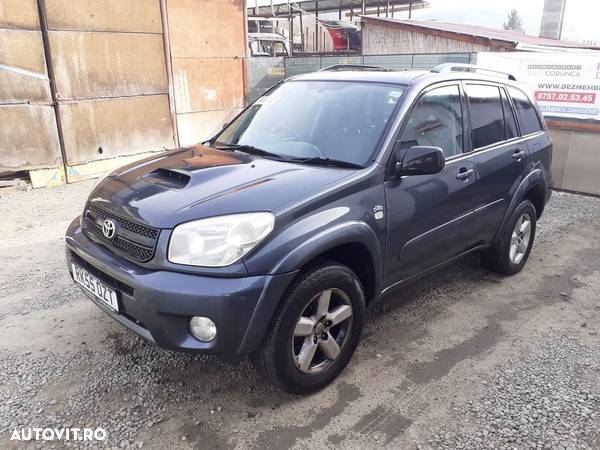 Dezmembrez Toyota RAV 4 II 2.0 D 2003-2006 - 6