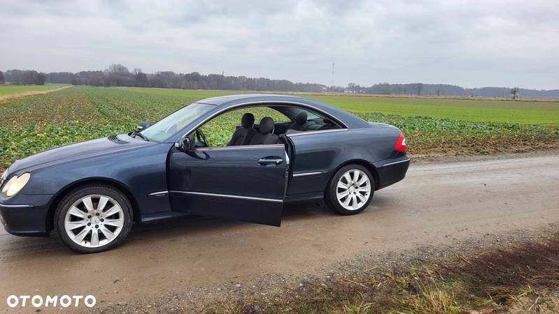 Mercedes-Benz CLK - 17