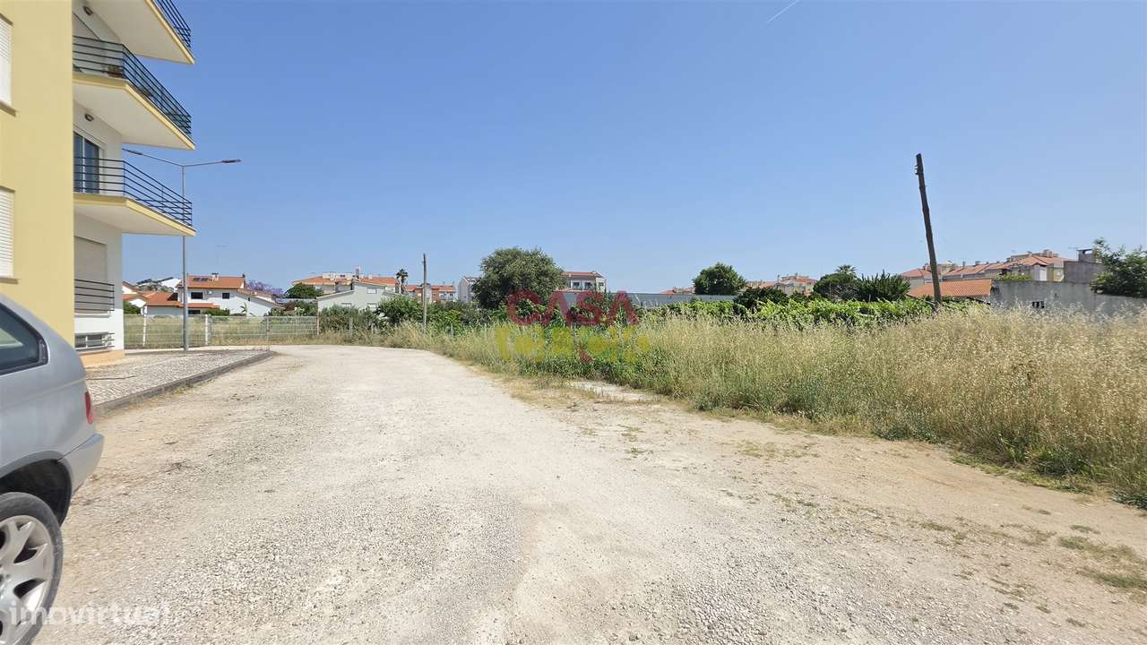 Terreno Para Construção T3 Venda em Nossa Senhora de Fátima,Entroncame-37