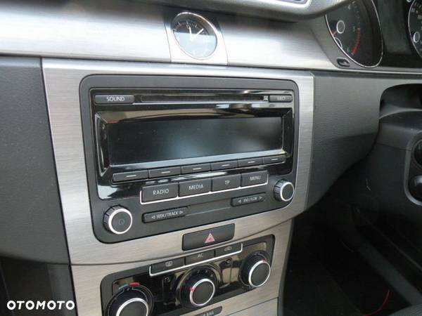 Radio samochodowe VOLKSWAGEN Passat B7 2.0 TDI CFFB - 1