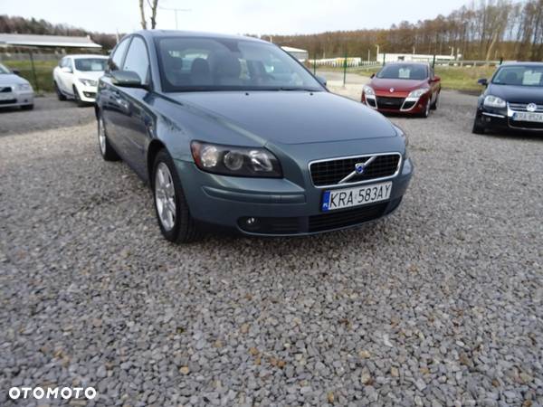 Volvo S40 2.4 - 14