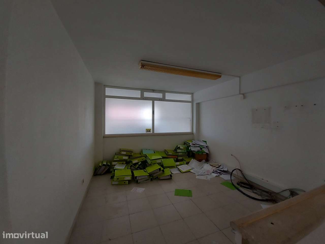 Excelente Loja Caldas da Rainha-8