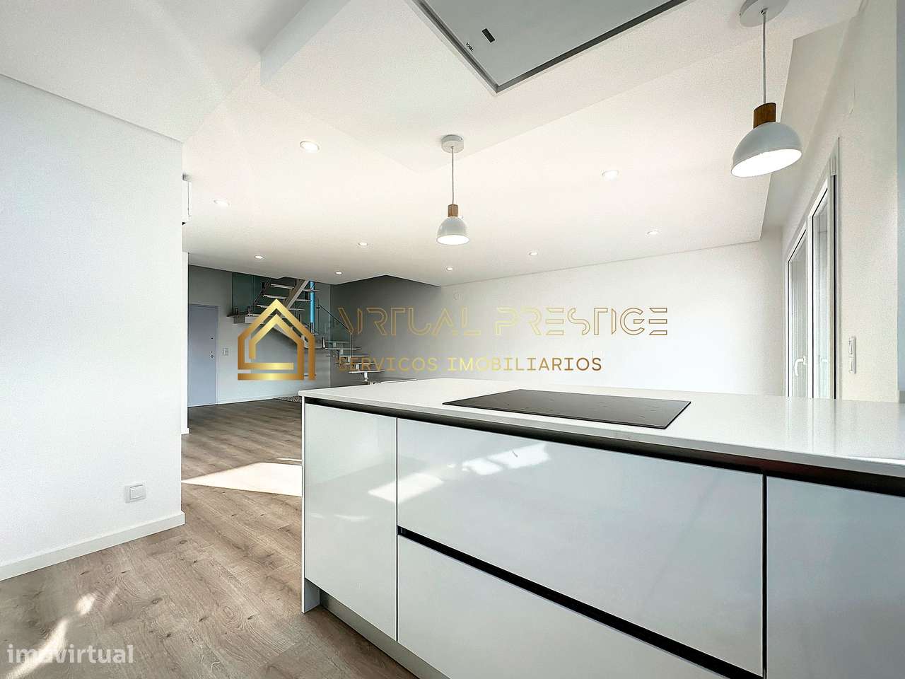 Moradia T4 nova com piscina e garagem – Charneca da Caparica-3