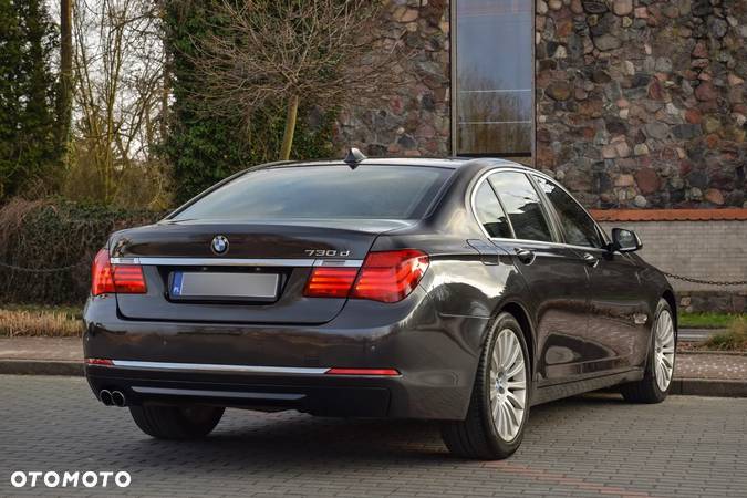 BMW Seria 7 730d - 12