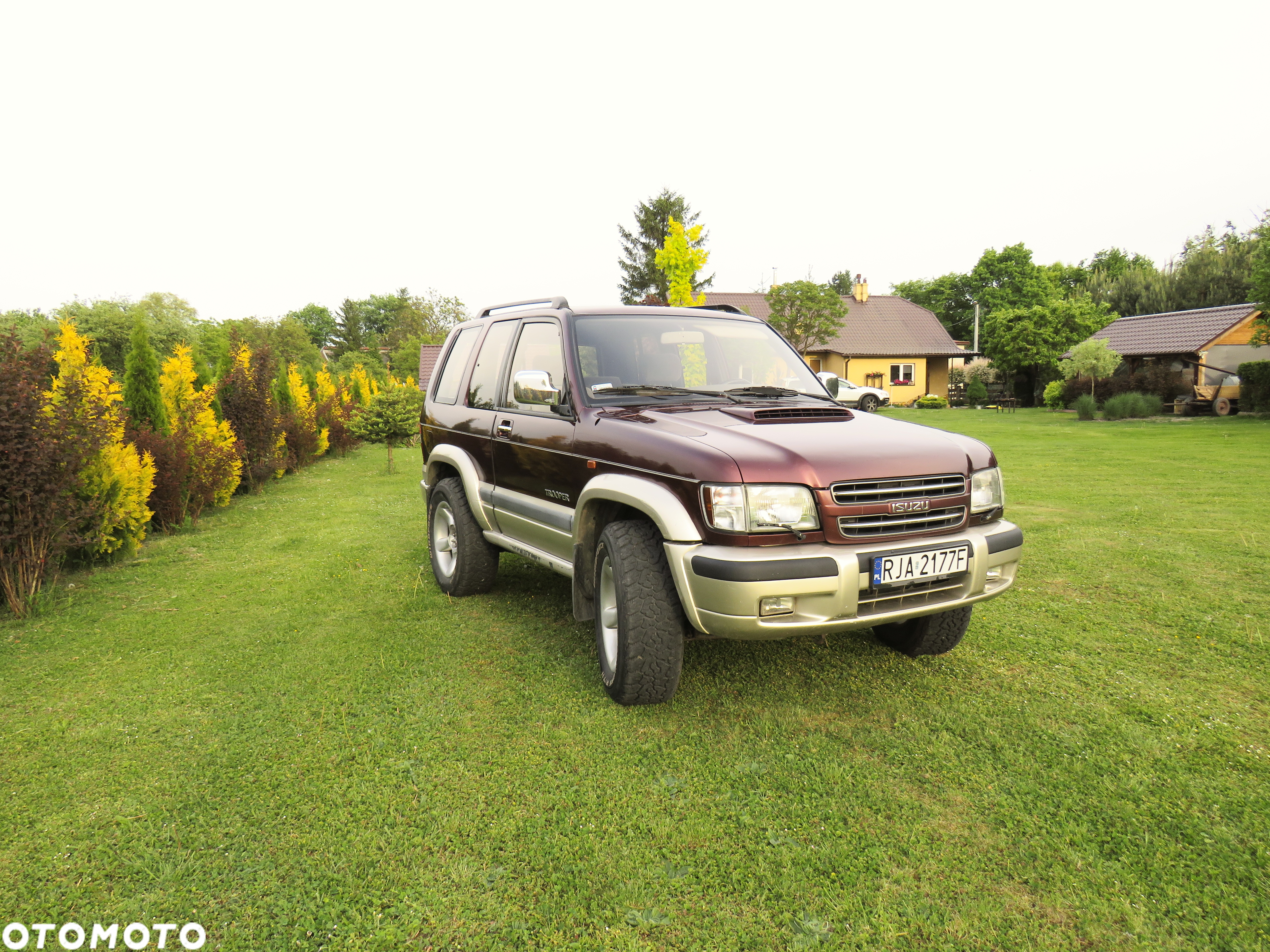 Isuzu Trooper - 10