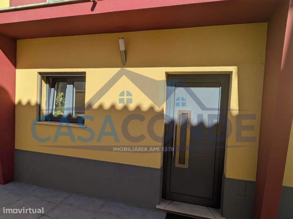 Moradia T3 Geminada com Excelentes Áreas - Quinta do Conde-10