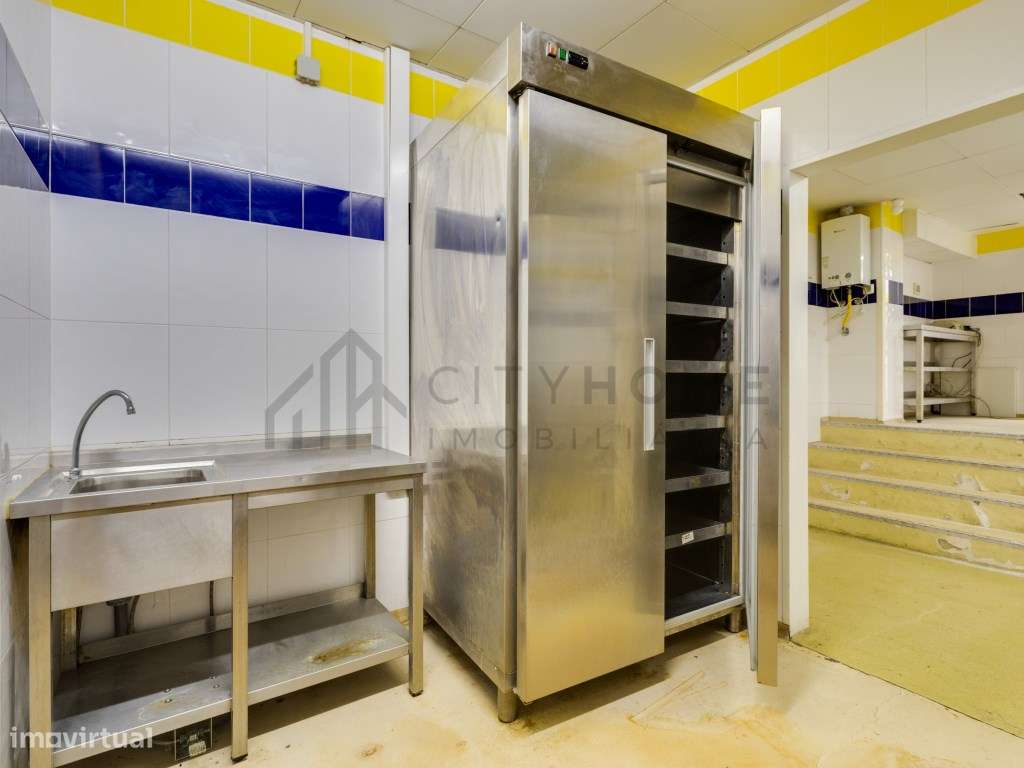 Espaço Comercial de 425m² no Coração de Faro-37