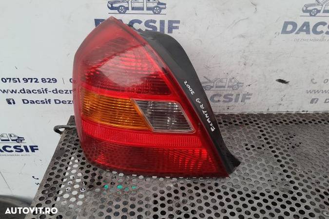 Lampa stop stanga pe aripa Hyundai Elantra XD  [din 2000 pana  2003] Sedan 1.6 MT (106 hp) - 1