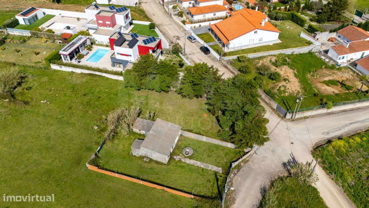 Terreno com 3200m2 e projeto aprovado para moradia térrea - Grande imagem: 3/18