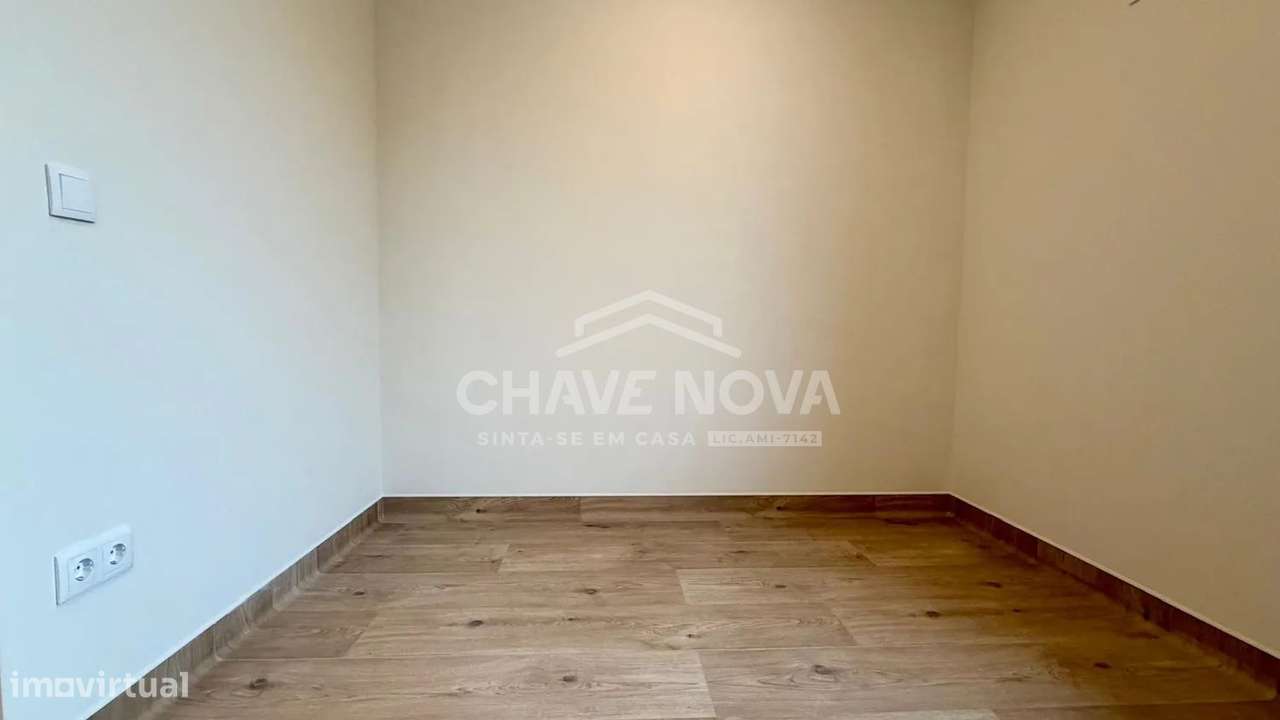 Estúdio Novo a 200m do ISCAP, em Matosinhos - Grande imagem: 5/13