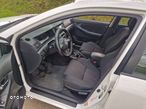 Toyota Corolla 1.6 VVT-i Dynamic - 6