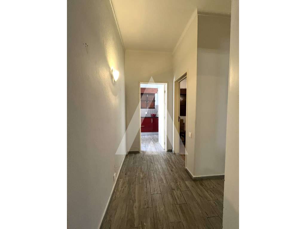 Moradia T4 com quintal e garagem em Arraiolos-12